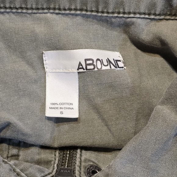 Abound Women's Olive Green Utility Jacket size Small w/ Front Pockets - Picture 4 of 8